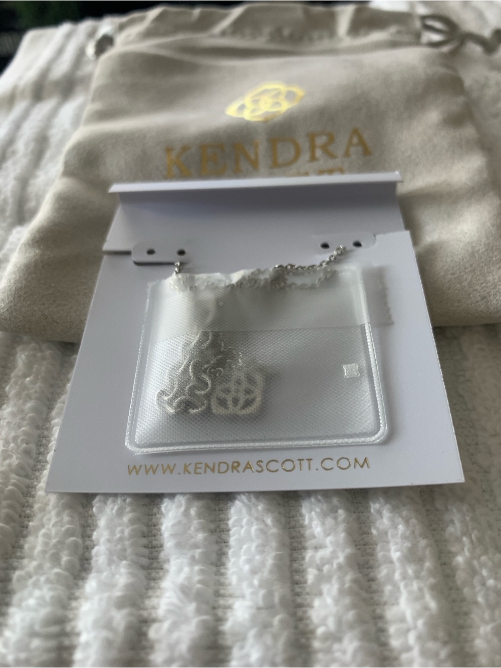 Kendra Scott Pink Glitter Heart Necklace in Silver - Picture 2 of 2